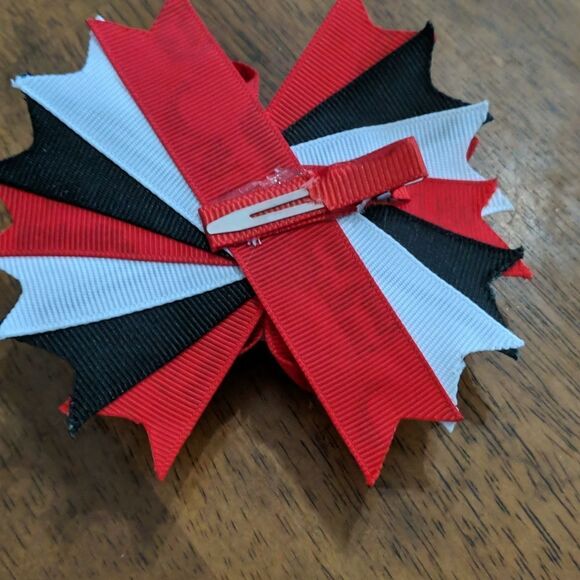 Beanstalk Boutique Leopard Santa reversible outfit & handmade NEW hair bow Sz 4 - Picture 16 of 16